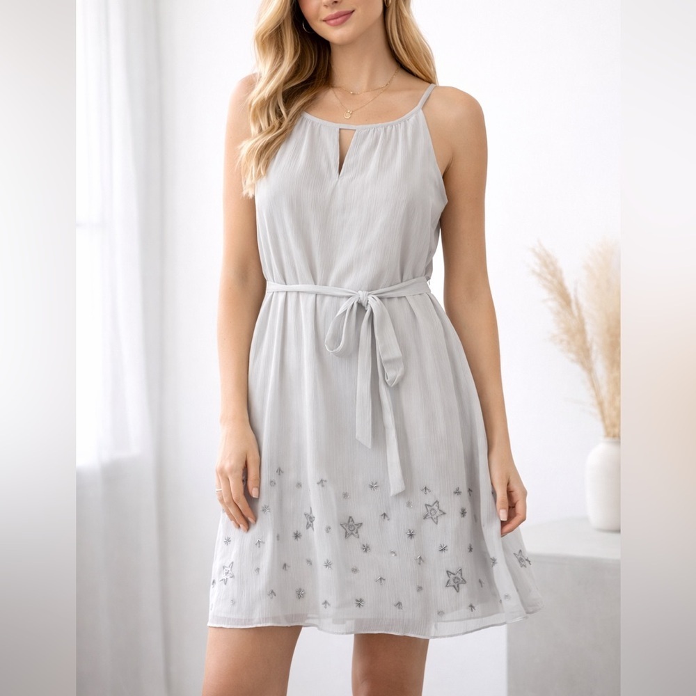 SMART SET Grey Embellished Chiffon Dress – Size M